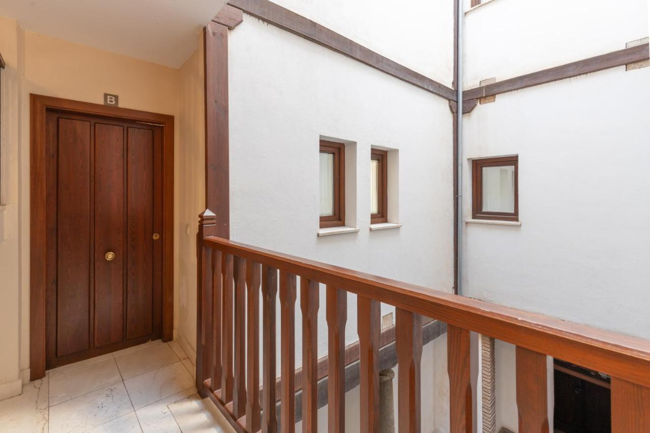 Apartamentos Nuria 19 Granada Bagian luar foto