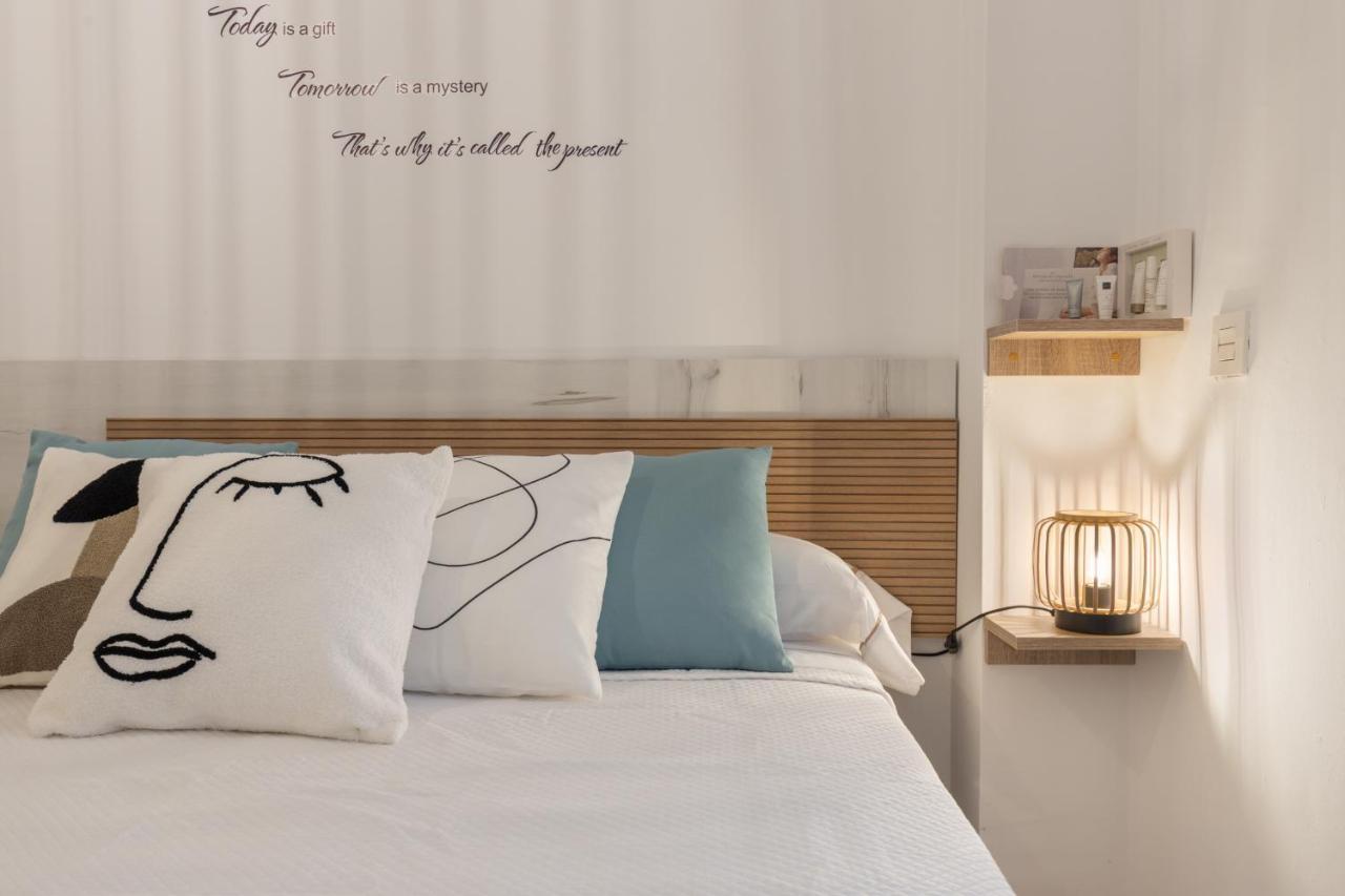 Apartamentos Nuria 19 Granada Bagian luar foto