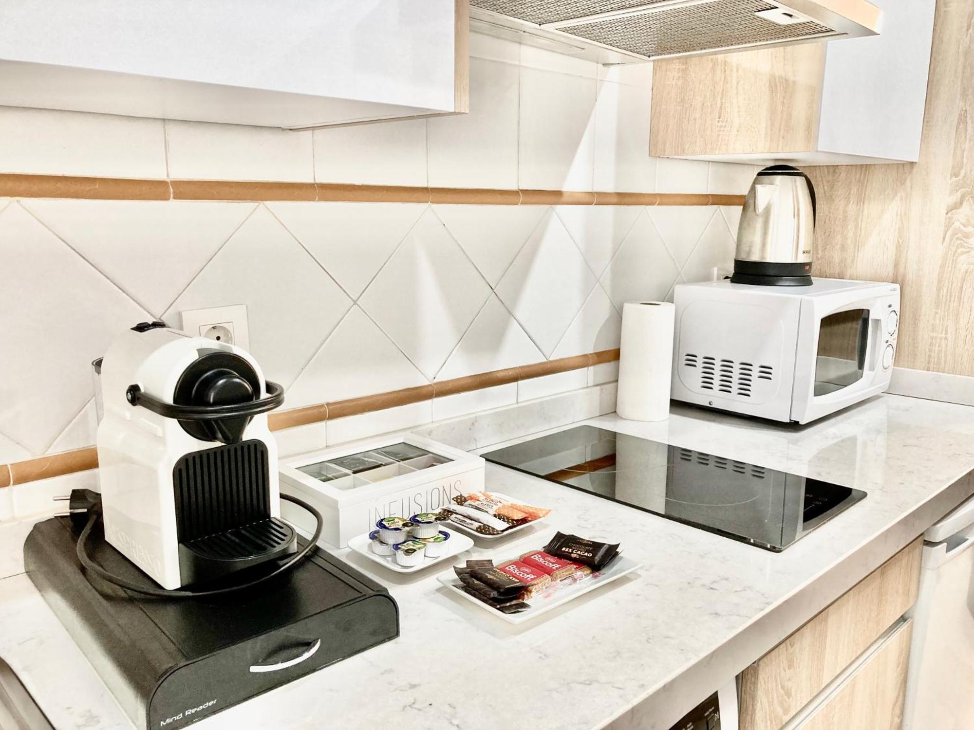 Apartamentos Nuria 19 Granada Bagian luar foto